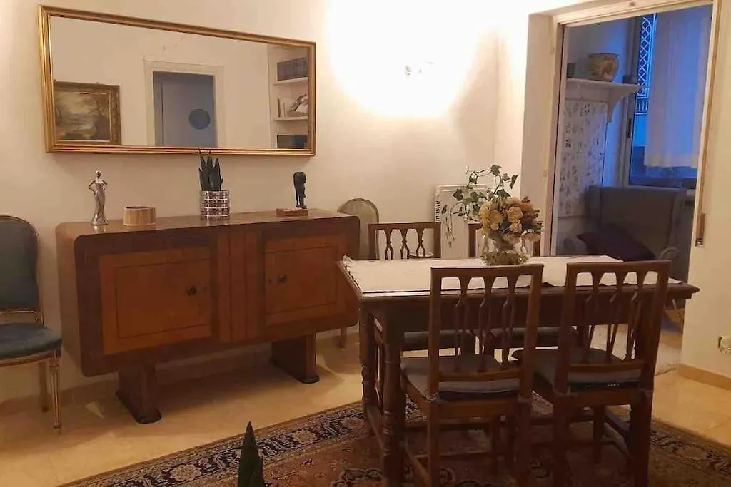 Apartment Appartamento A Due Passi Da San Pietro Rome Italy