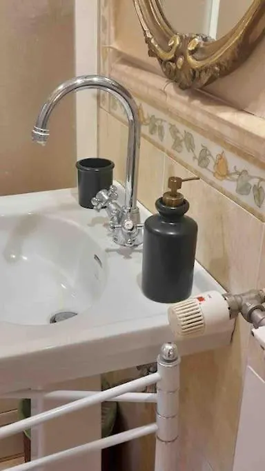 Apartment Appartamento A Due Passi Da San Pietro Rome Italy